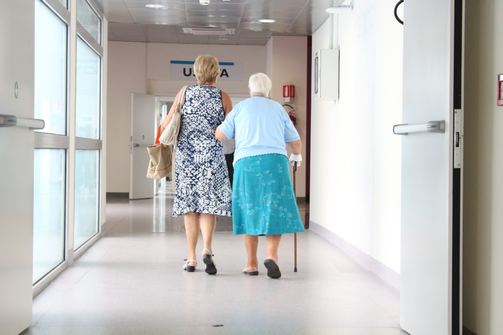 5 Signs You Need Help Taking Care of Your Elderly Parents